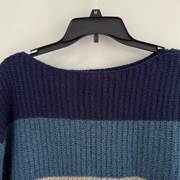 *LIKE NEW* Old Navy Slouchy Cozy Striped Boat-Neck Sweater for Women - Size M - Picture 4 of 8